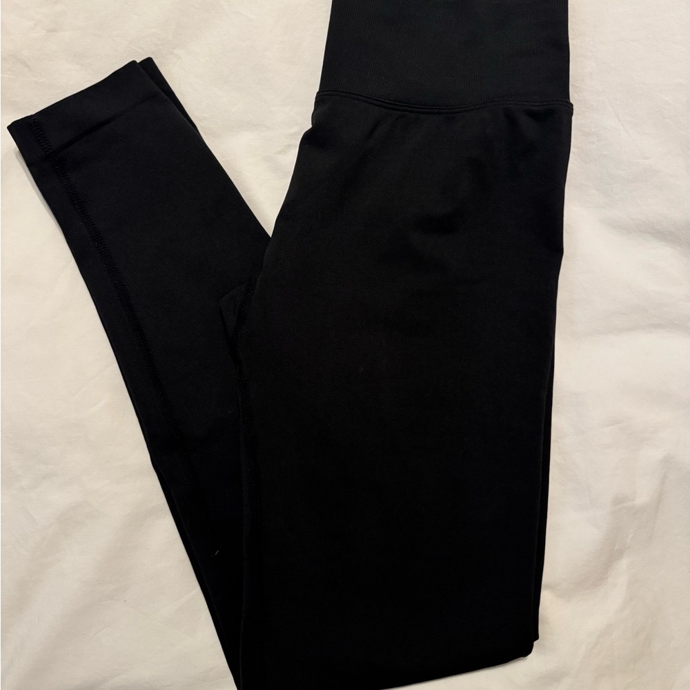 Young LA Legacy Seamless Black High-Waisted Leggings -NWOT